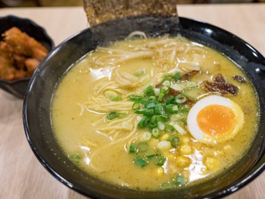 Japon yemeği Tonkotsu Ramen
