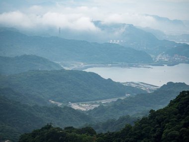 Tayvan, Tayvan 'da sisli dağlar