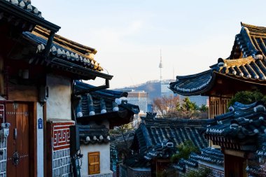 Bukchon Hanok Köyü Kore 'nin Seul şehrinde geleneksel bir köydür.