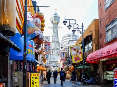 Japonya, Osaka 'daki Shinsekai Market Caddesi..