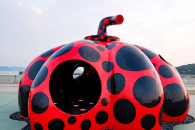 Japonya, Shikoku 'da Naoshima manzarası.