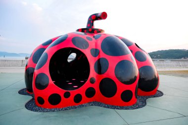 Japonya, Shikoku 'da Naoshima manzarası.