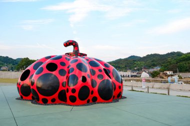 Japonya, Shikoku 'da Naoshima manzarası.