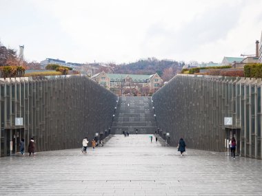 Kore, Seul 'deki Ewha Kadın Üniversitesi.