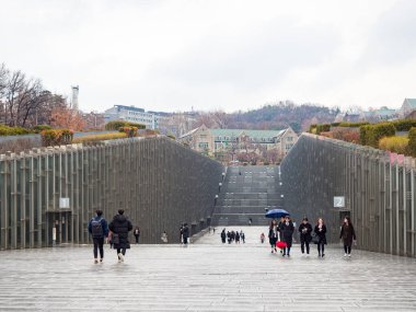 Kore, Seul 'deki Ewha Kadın Üniversitesi.