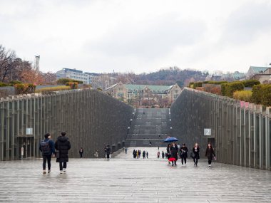 Kore, Seul 'deki Ewha Kadın Üniversitesi.