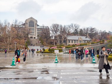 Kore, Seul 'deki Ewha Kadın Üniversitesi.