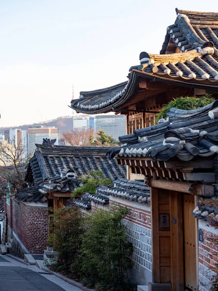 Bukchon Hanok Village Είναι Ένα Παραδοσιακό Χωριό Της Κορέας Στη — Φωτογραφία Αρχείου