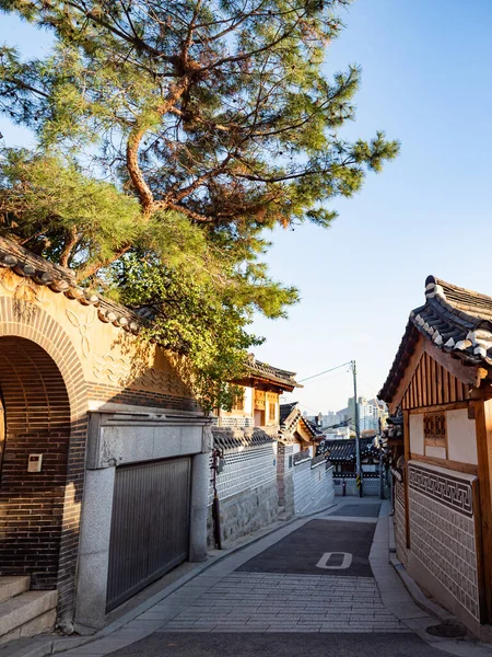 Bukchon Hanok Village Είναι Ένα Παραδοσιακό Χωριό Της Κορέας Στη — Φωτογραφία Αρχείου