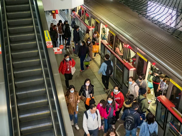 Passagiers Met Maskers Het Massale Transitsysteem Taipei Taiwan — Stockfoto