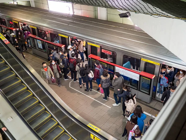 Passagerare Med Ansiktsmask Kollektivtrafiken Taipei Taiwan — Stockfoto