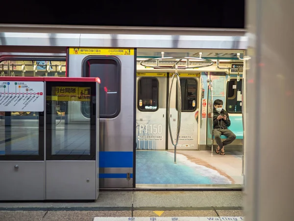 Passagerare Med Ansiktsmask Kollektivtrafiken Taipei Taiwan — Stockfoto