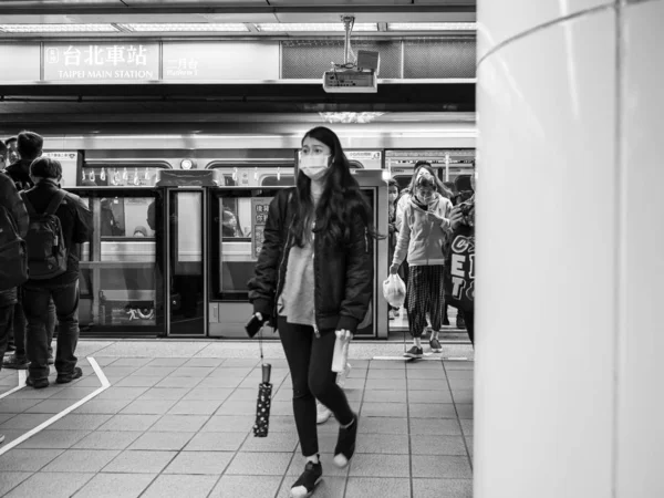 Passengers Wearing Face Mask Mass Transit System Taipei Taiwan — Stock Photo, Image