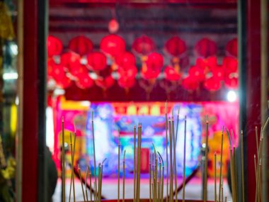 Çin tapınak tütsü yakma