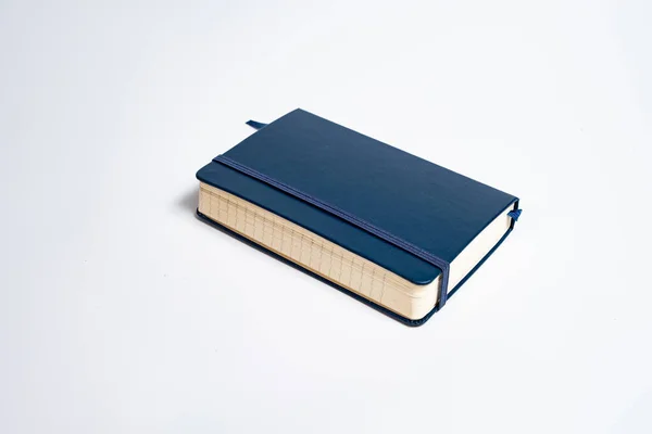 Notebook Preto Fundo Branco — Fotografia de Stock