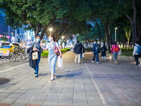 Tayvan Yüz Maskesi Takan Insanlar — Stok fotoğraf