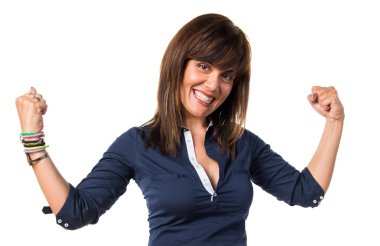 Studio beyaz üzerinde güzel kadın