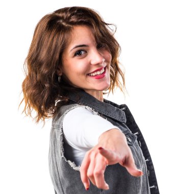 Güzel kadın önüne işaret