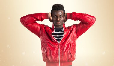 Zenci kulakları kapsayan