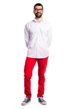 Gözlüklü yakışıklı adam