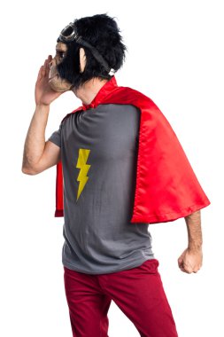 Süper kahraman maymun herif bağırarak