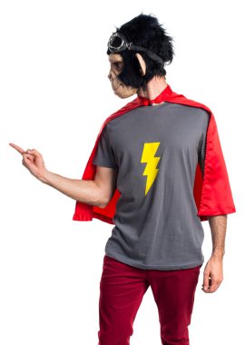 Süper kahraman maymun herif bağırarak