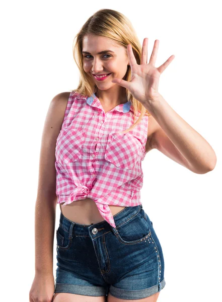 Sarışın kız beş sayma