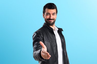 Erkek deri ceket bir anlaşma ile