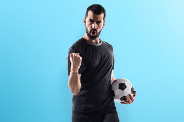 Sakallı esmer spanic adam