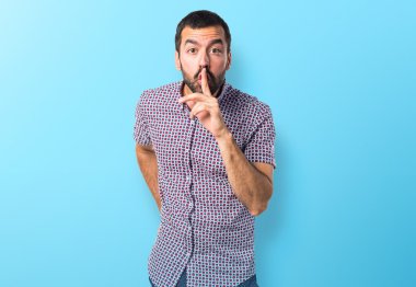 yakışıklı adam yapma sessizlik jest