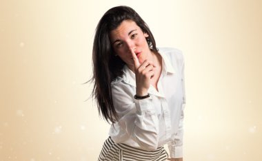 Kız yapma sessizlik jest