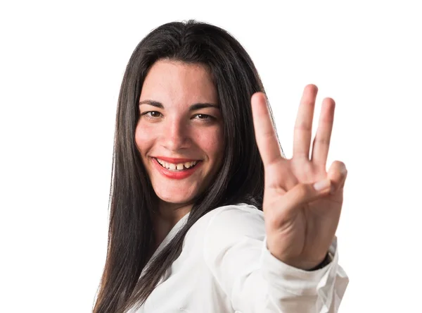 Morena jovem no estúdio — Fotografia de Stock