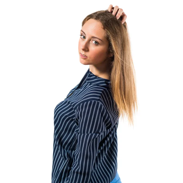 Blonde adolescent fille posant en studio — Photo