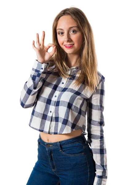 Blond tonåring flicka att göra små tecken — Stockfoto