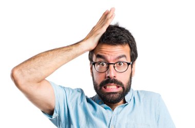 Yakışıklı adam şüpheleri