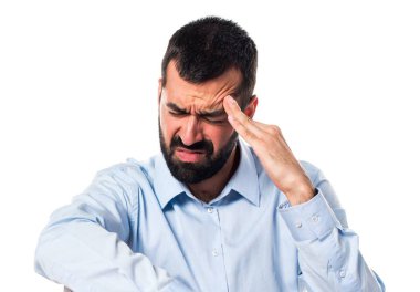 yakışıklı bir adam beyaz zemin üzerine