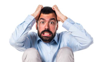 yakışıklı bir adam beyaz zemin üzerine