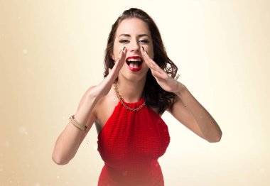 Pretty genç kız bağırarak