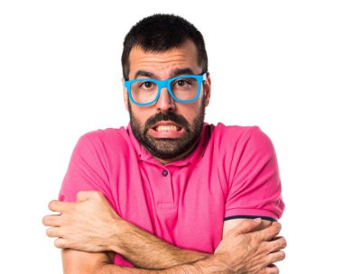 Adam buz gibi renkli giysileri ile