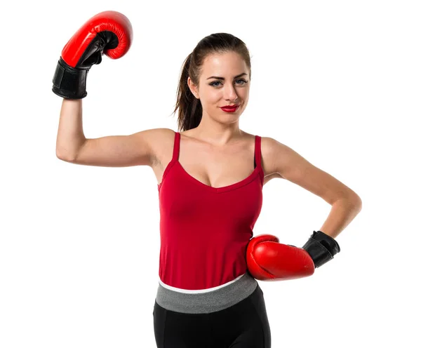 Mulher bonita esporte com luvas de boxe — Fotografia de Stock