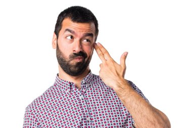 Yakışıklı adam intihar jest yapma