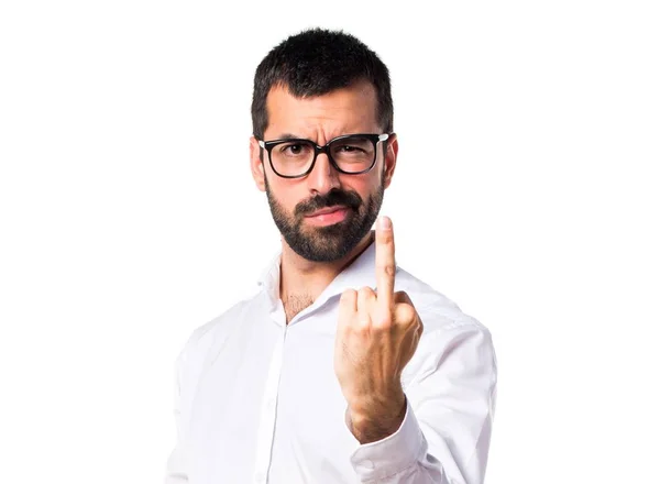 Hombre guapo con gafas haciendo gesto de cuerno — Foto de Stock