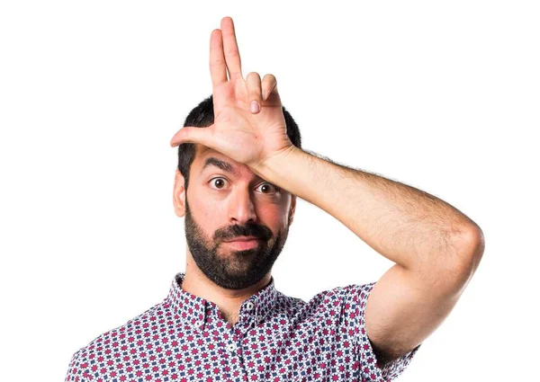 Aptal tabelayı yapan yakışıklı erkek