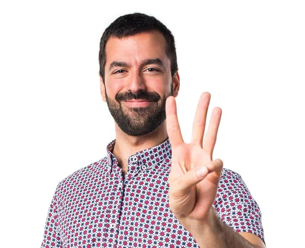 Yakışıklı adam üç sayım