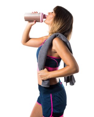 Sporcu kadın spor içki içme