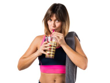 Sporcu kadın spor içki içme