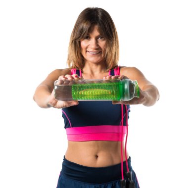 Spor içki tutan sporcu kadın