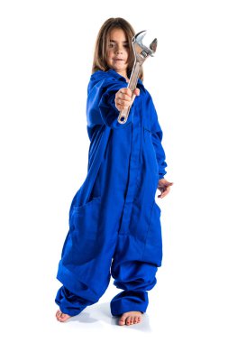 Mekanik kostüm ile küçük kız