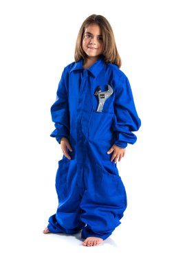 Mekanik kostüm ile küçük kız