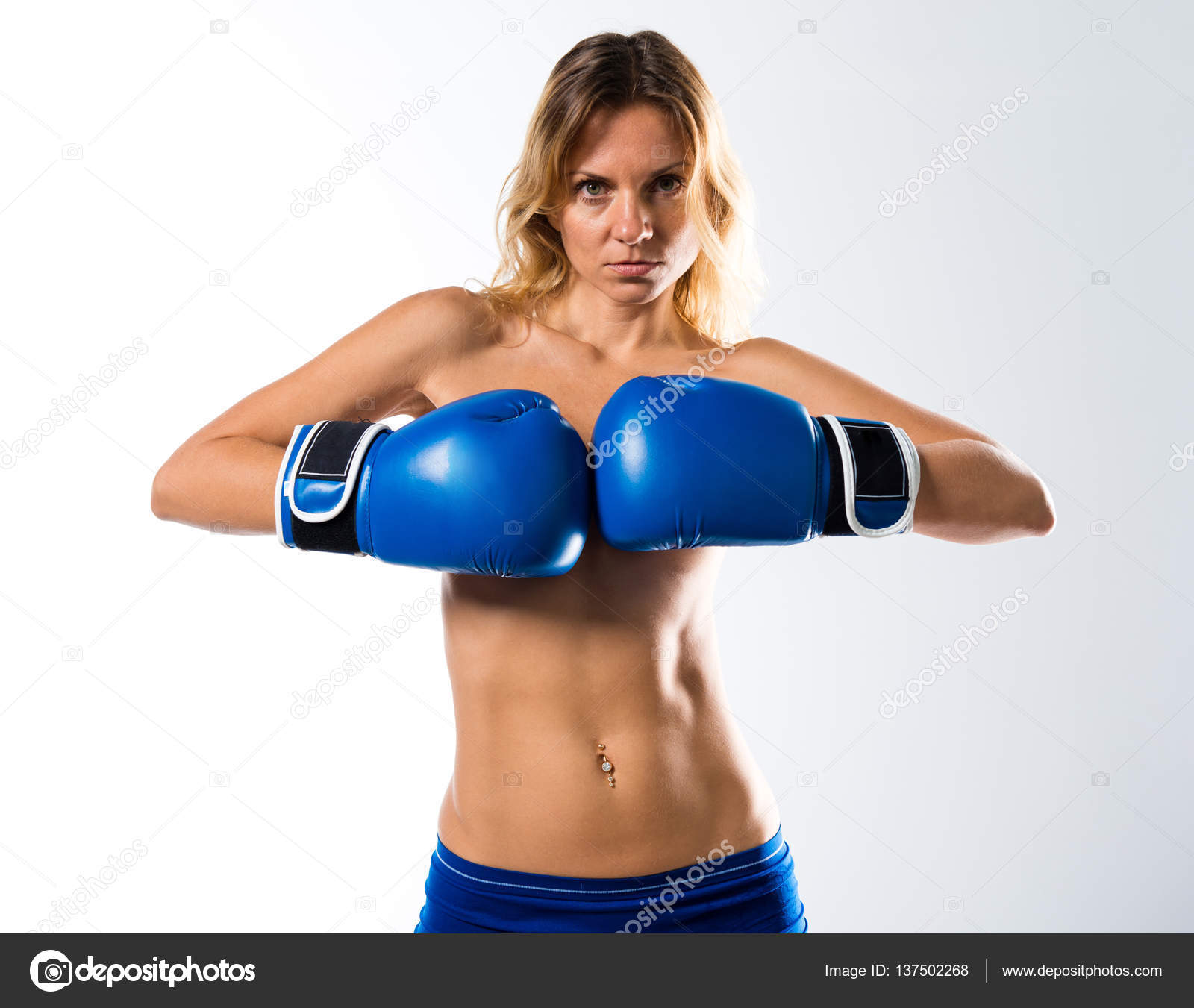 nude-kickboxing-women